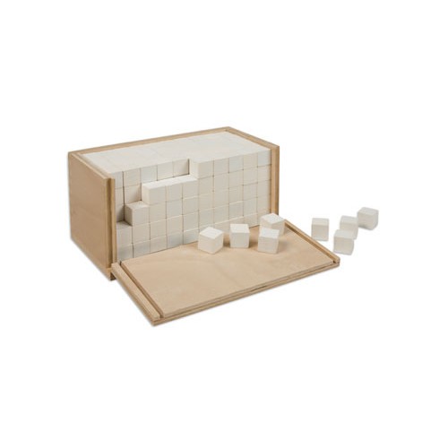 Коробка с 250 кубиками с ребром 2 см для вычисления объёмов геометрических тел