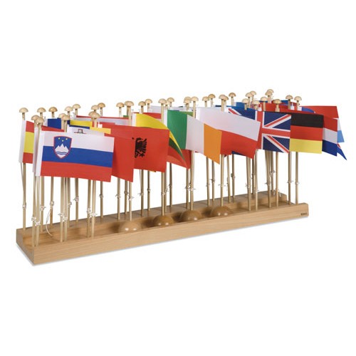 Флаги стран Европы на деревянной подставке